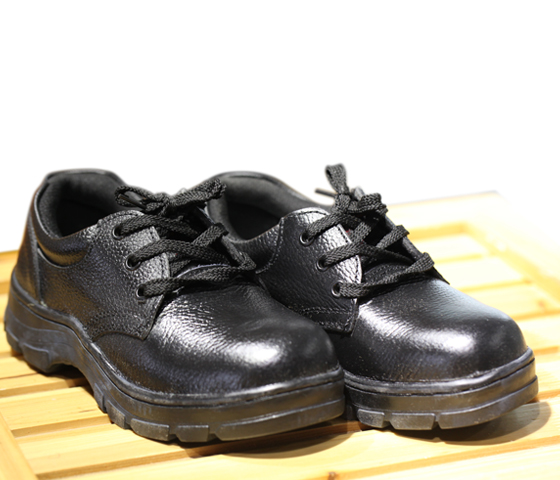 希玛56021防护鞋鞋码防滑